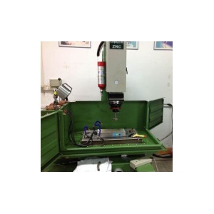 火花机 EDM and milling machines